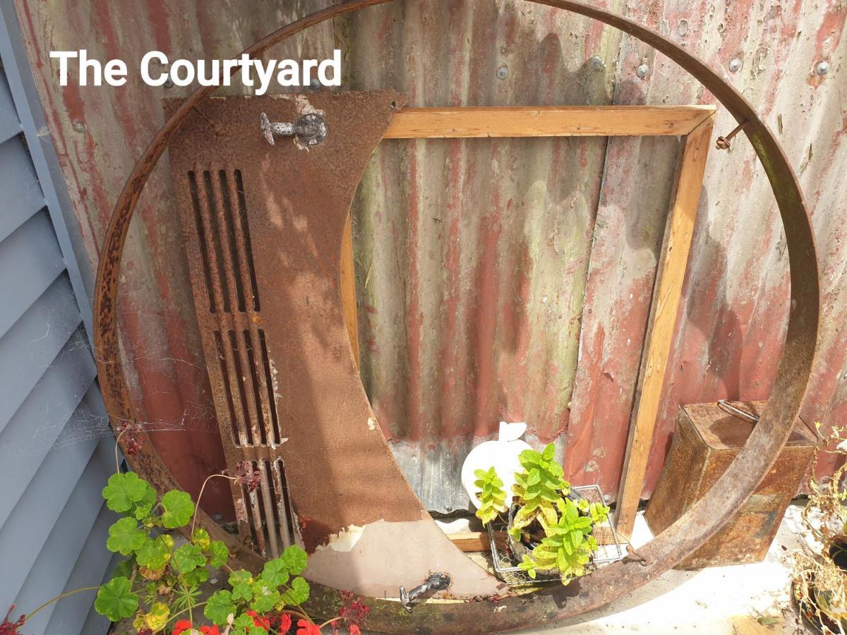 Cabins On Tudor Bed & Breakfast Motueka Luaran gambar