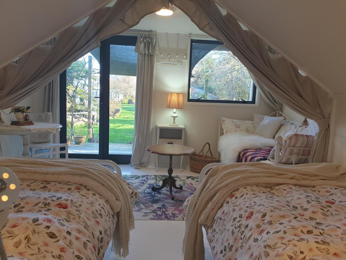 Cabins On Tudor Bed & Breakfast Motueka Luaran gambar