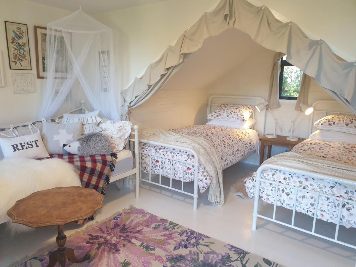 Cabins On Tudor Bed & Breakfast Motueka Luaran gambar